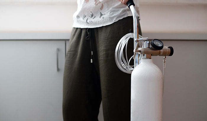 Make Traveling with an Oxygen Concentrator Easy with These Tips